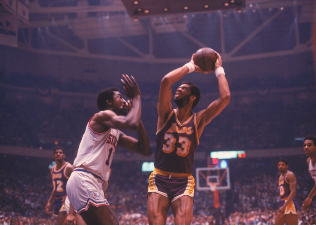 1980: Kareem Abdul-Jabbar wins his sixth MVP
